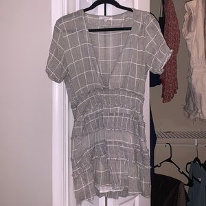 Great condition Grey Ruffle Dress size L